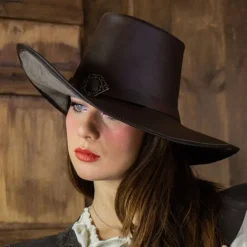 Rawblade Chapeau De Mousquete De La Croix, Brown -Vetements Halloween Boutique chapeau de mousquete de la croix brown 2