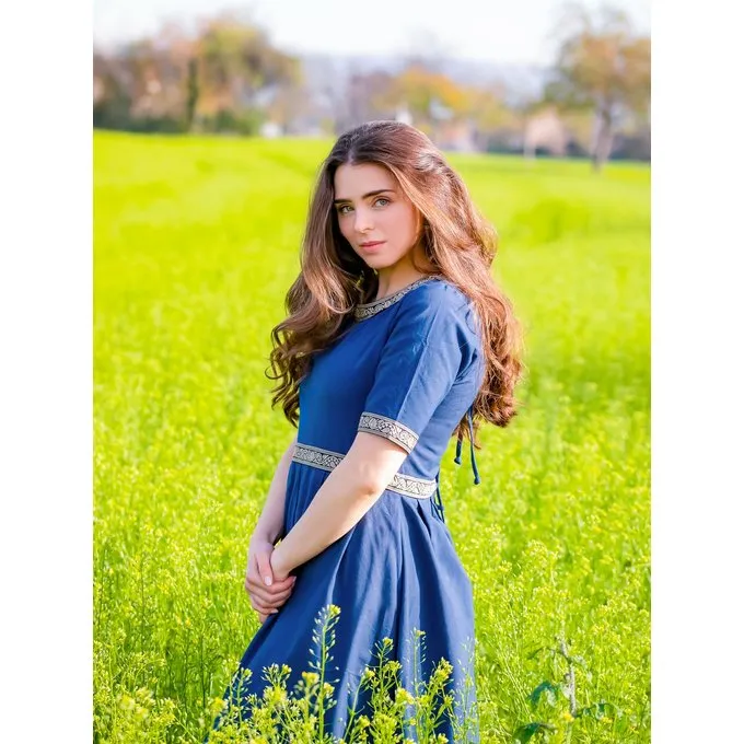 Leonardo Carbone Robe Renaissance Avec Manches Courtes, Bleu 3 Leonardo Carbone Robe Renaissance Avec Manches Courtes, Bleu – Image 3