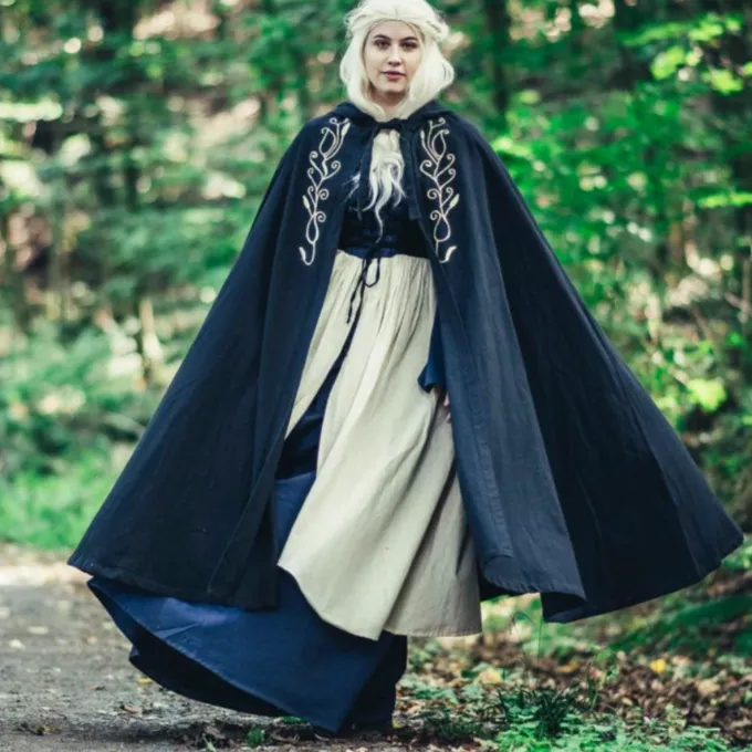 Leonardo Carbone Serafina Cape, Noir 6 Leonardo Carbone Serafina Cape, Noir – Image 6